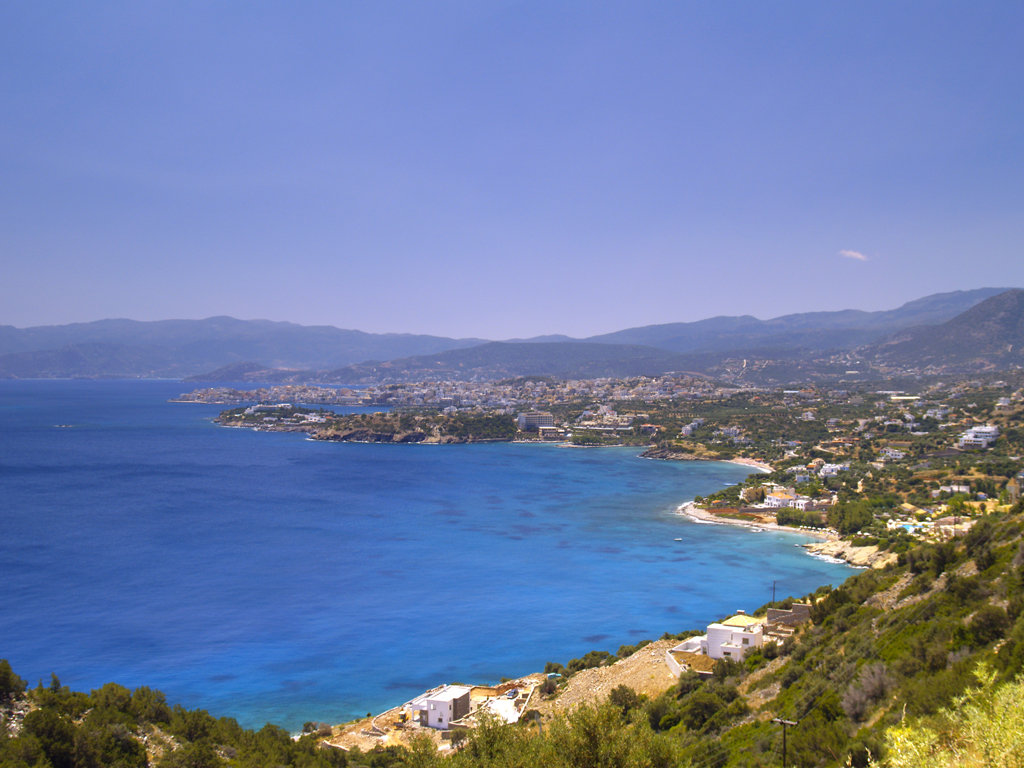 dreamstime_6824332_Agios Nikolaos at the mirambellou-bay